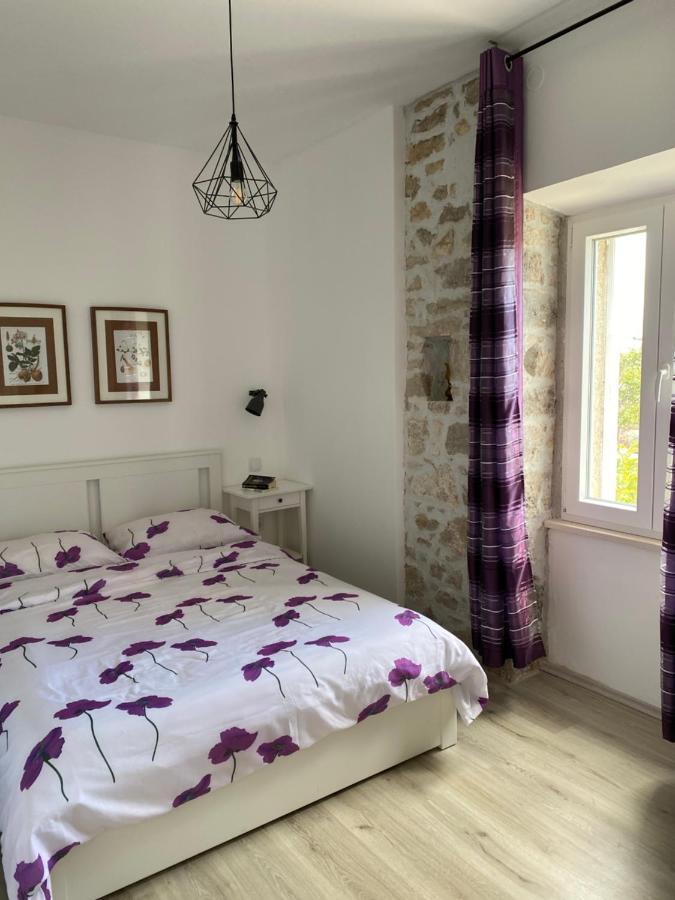 Holiday House Lucia Sukošan Esterno foto